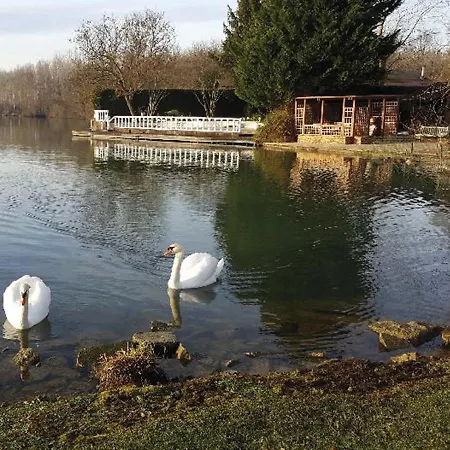 Au Domaine De La Goujonne * Saint-Sauveur-les-Bray
